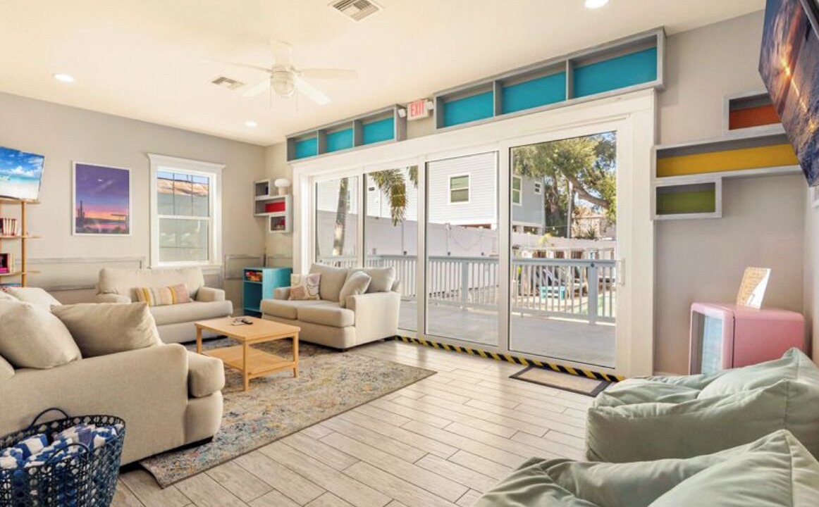 Photo of Livingroom in Downtown Dunedin