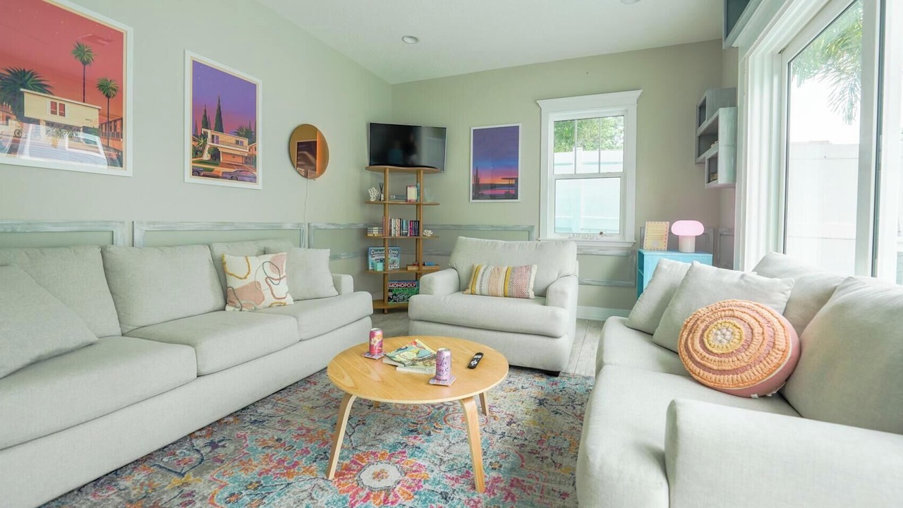 Photo of Livingroom in Downtown Dunedin