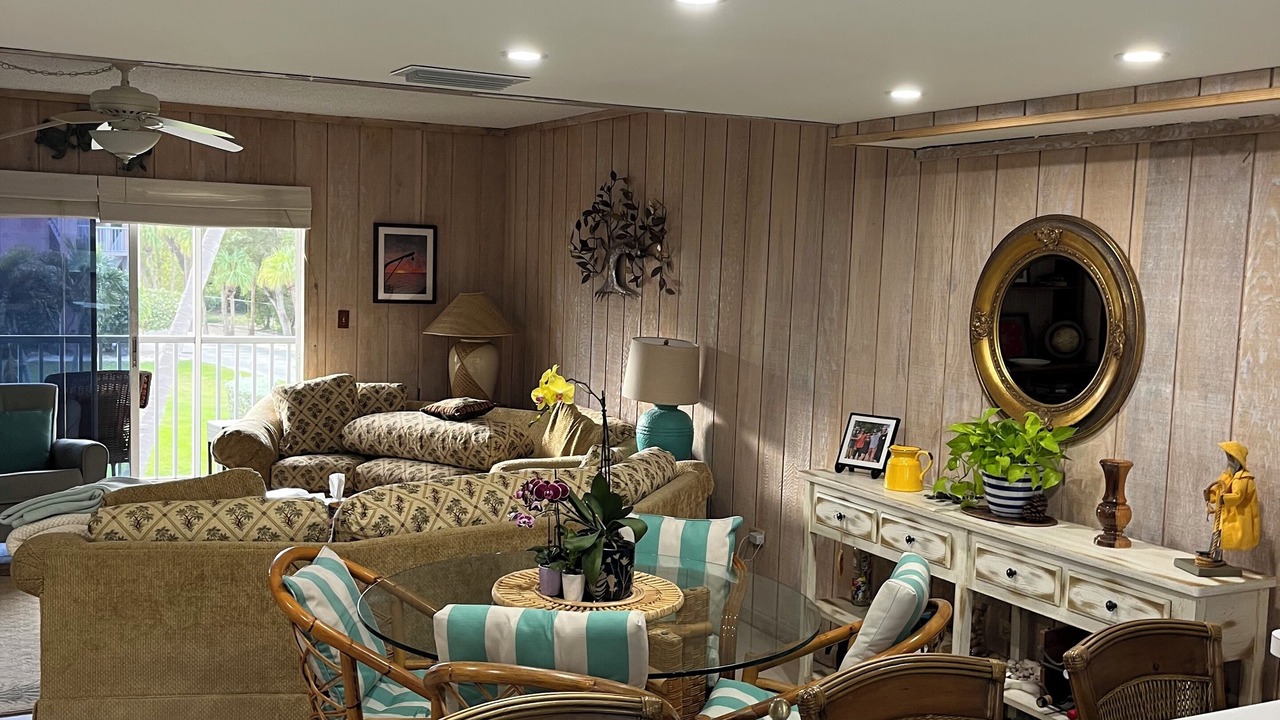 Photo of Livingroom in Layton