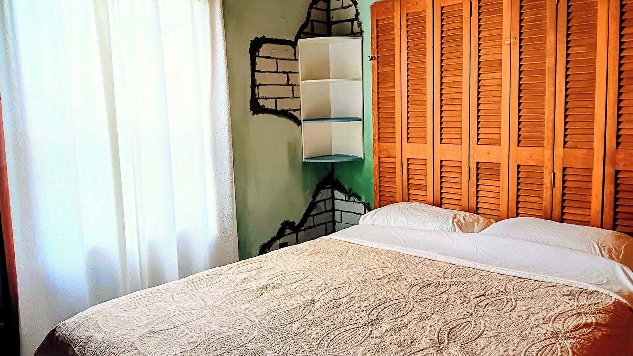 Photo of Bedroom in Tropic