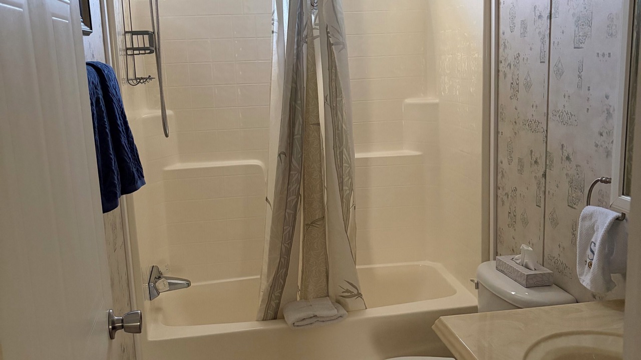 Photo of Bathroom in Taylor Creek