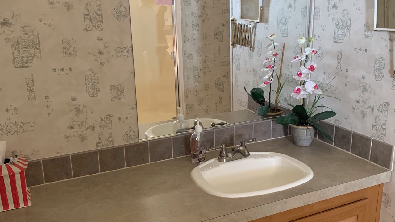 Photo of Bathroom in Taylor Creek