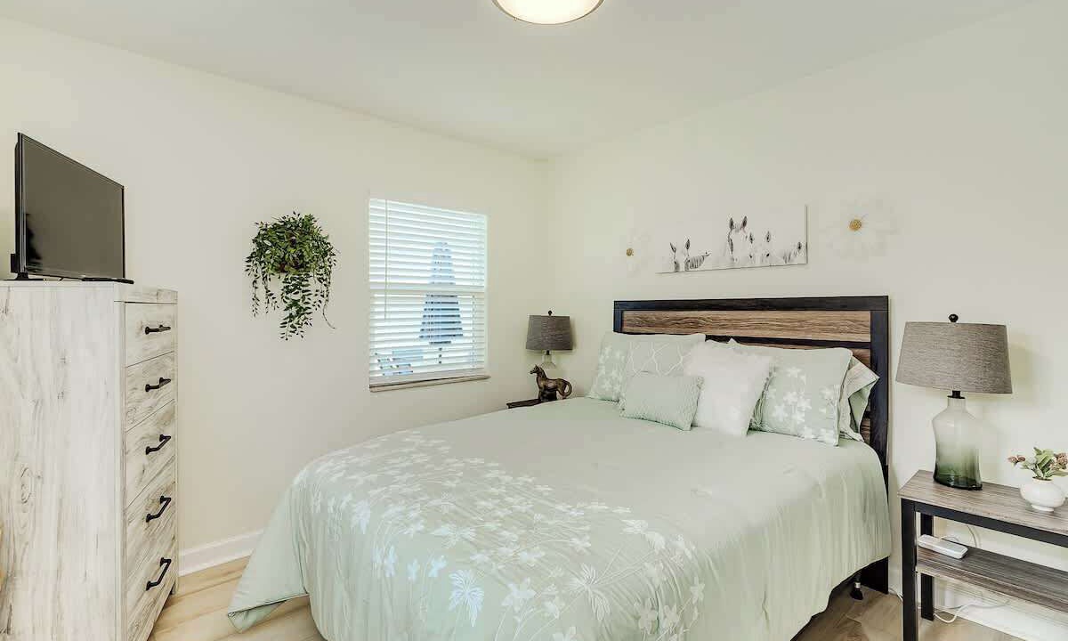Photo of Bedroom in Lakeland