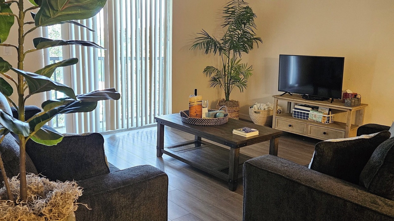 Photo of Livingroom in Bahama Bay