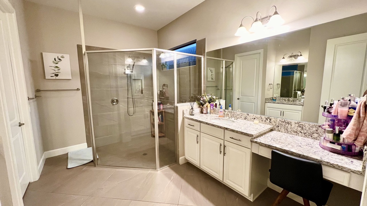 Photo of Bathroom in Naples