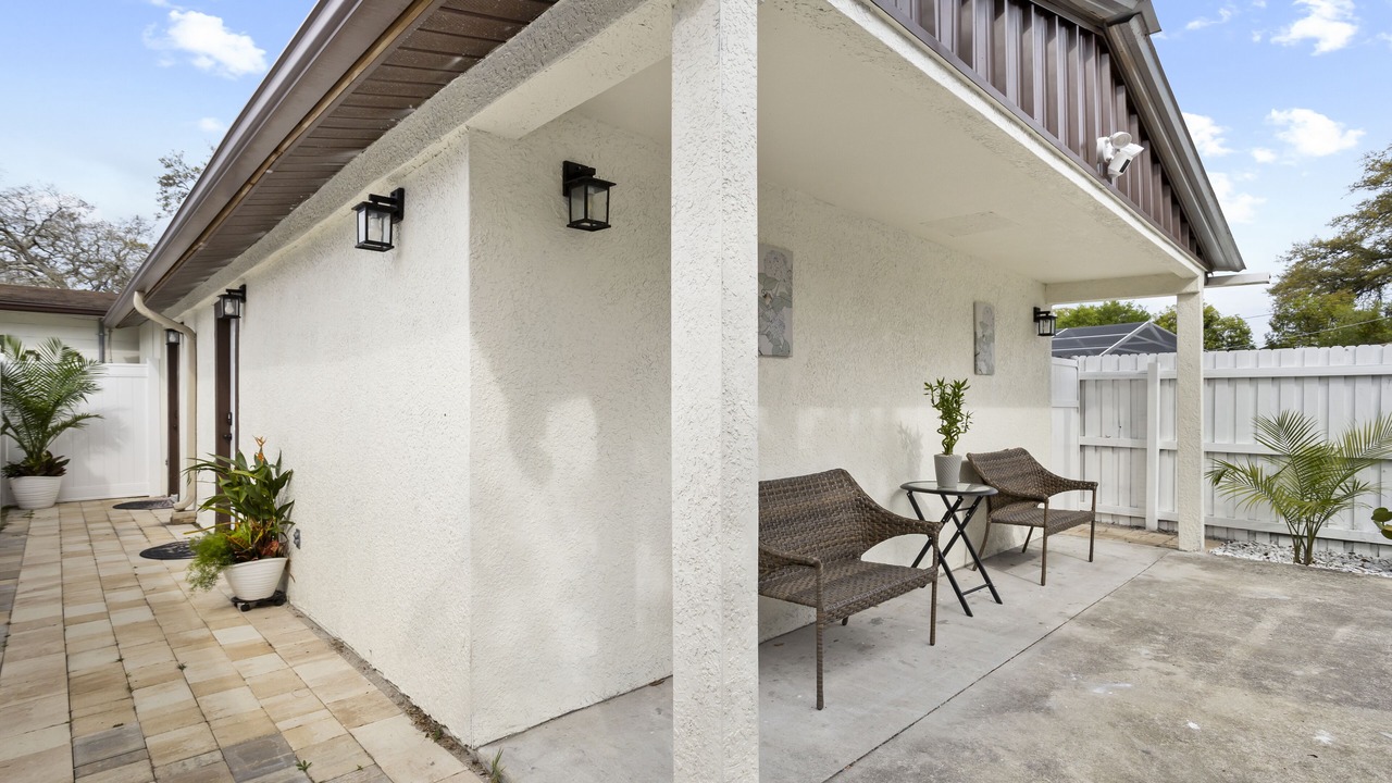 Photo of Patio Balcony in North Forest Hills