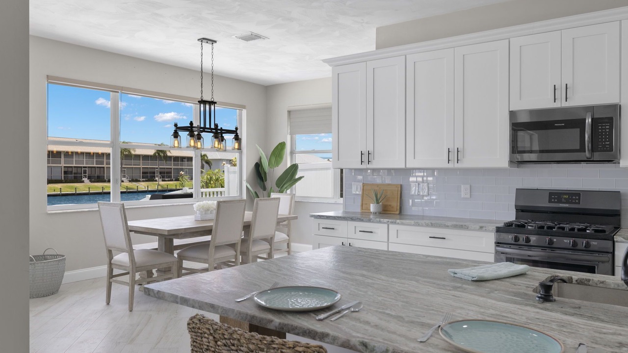 Photo of Kitchen in Caloosahatchee
