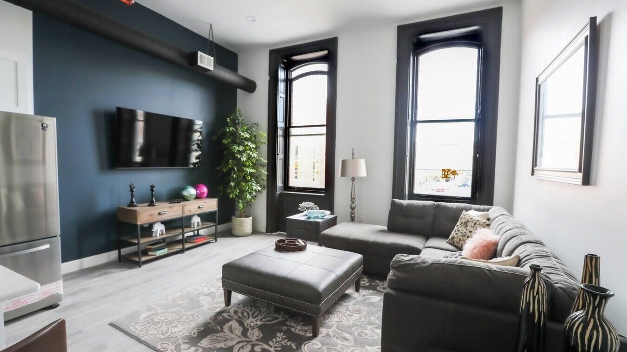 Photo of Livingroom in Downtown Historic District