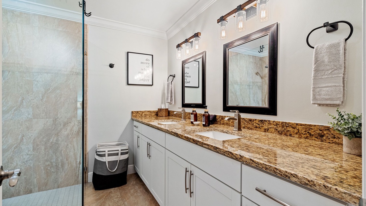 Photo of Bathroom in Port Saint Lucie