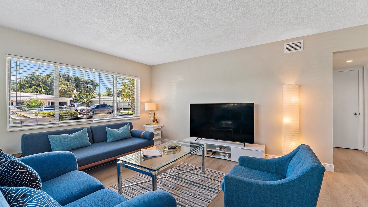 Photo of Livingroom in Singer Island