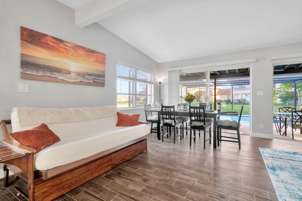 Photo of Livingroom in Largo