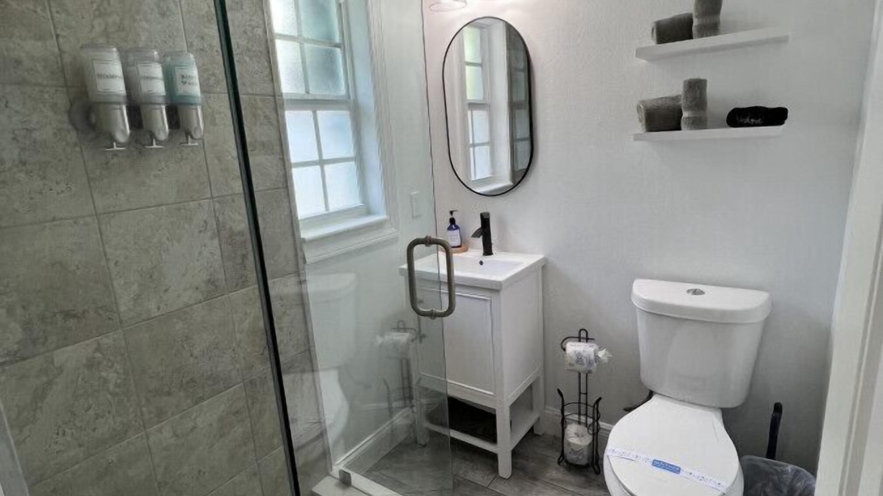 Photo of Bathroom in Sunset Beach