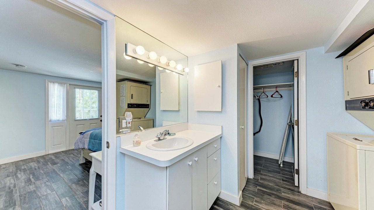 Photo of Bedroom in Englewood