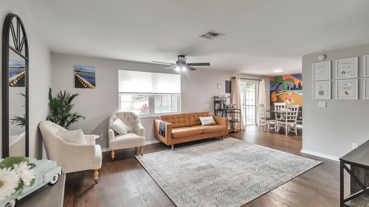 Photo of Livingroom in Citrus Park