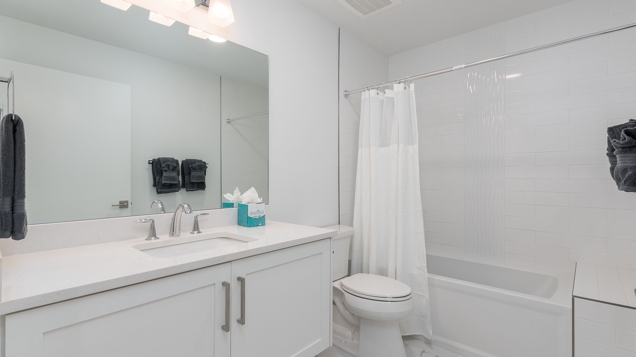 Photo of Bathroom in Island Estate