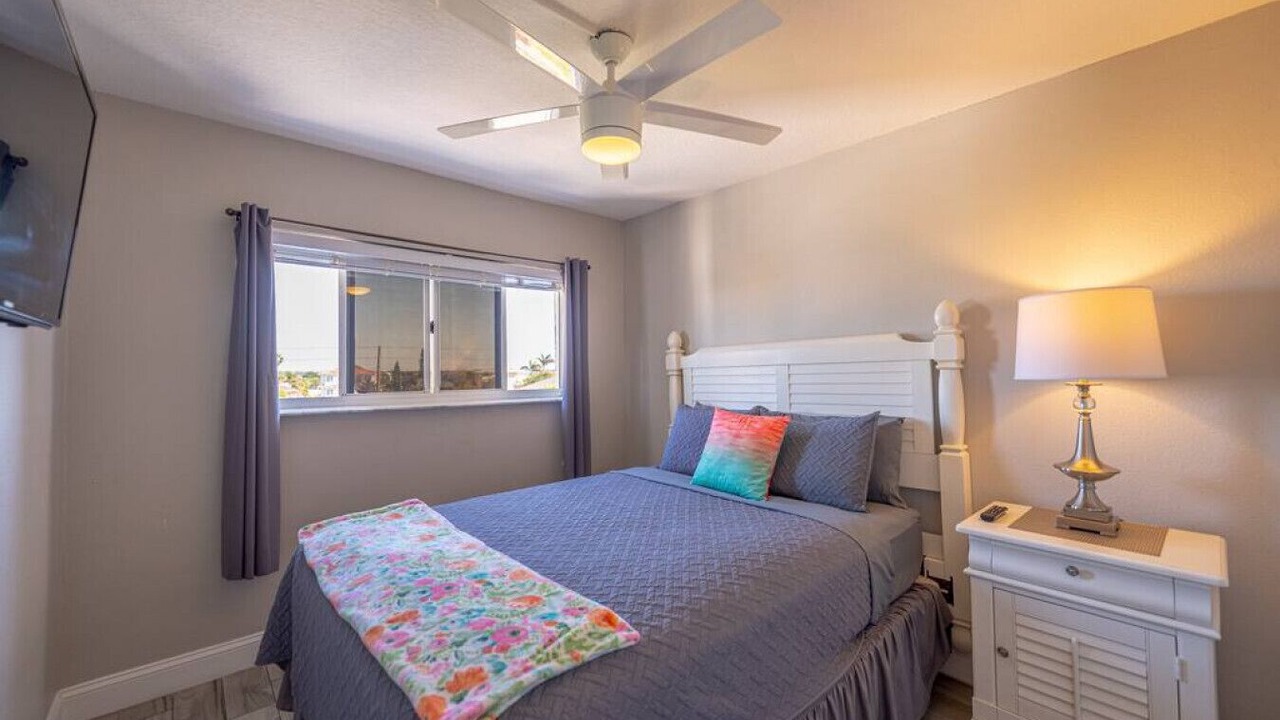 Photo of Bedroom in Belleair Beach