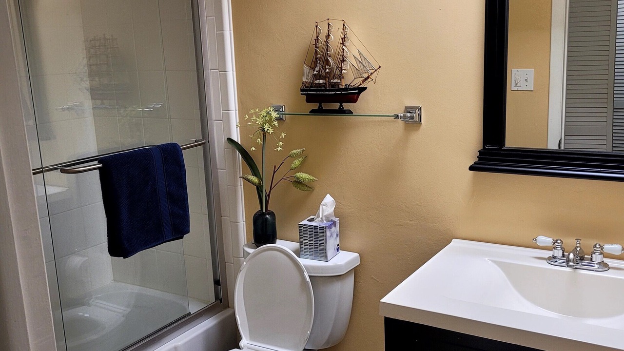 Photo of Bathroom in Isles of Collier Preserve