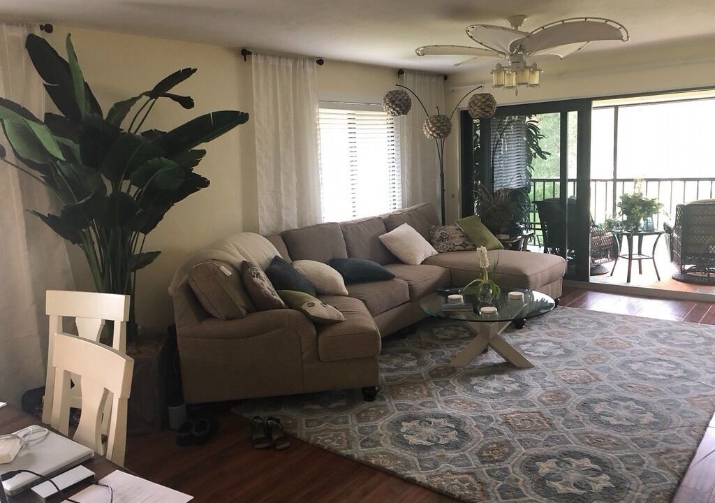 Photo of Livingroom in Isles of Collier Preserve