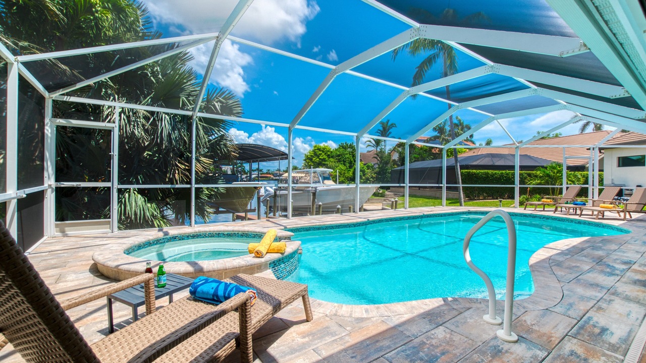 Photo of Outdoor in Pelican