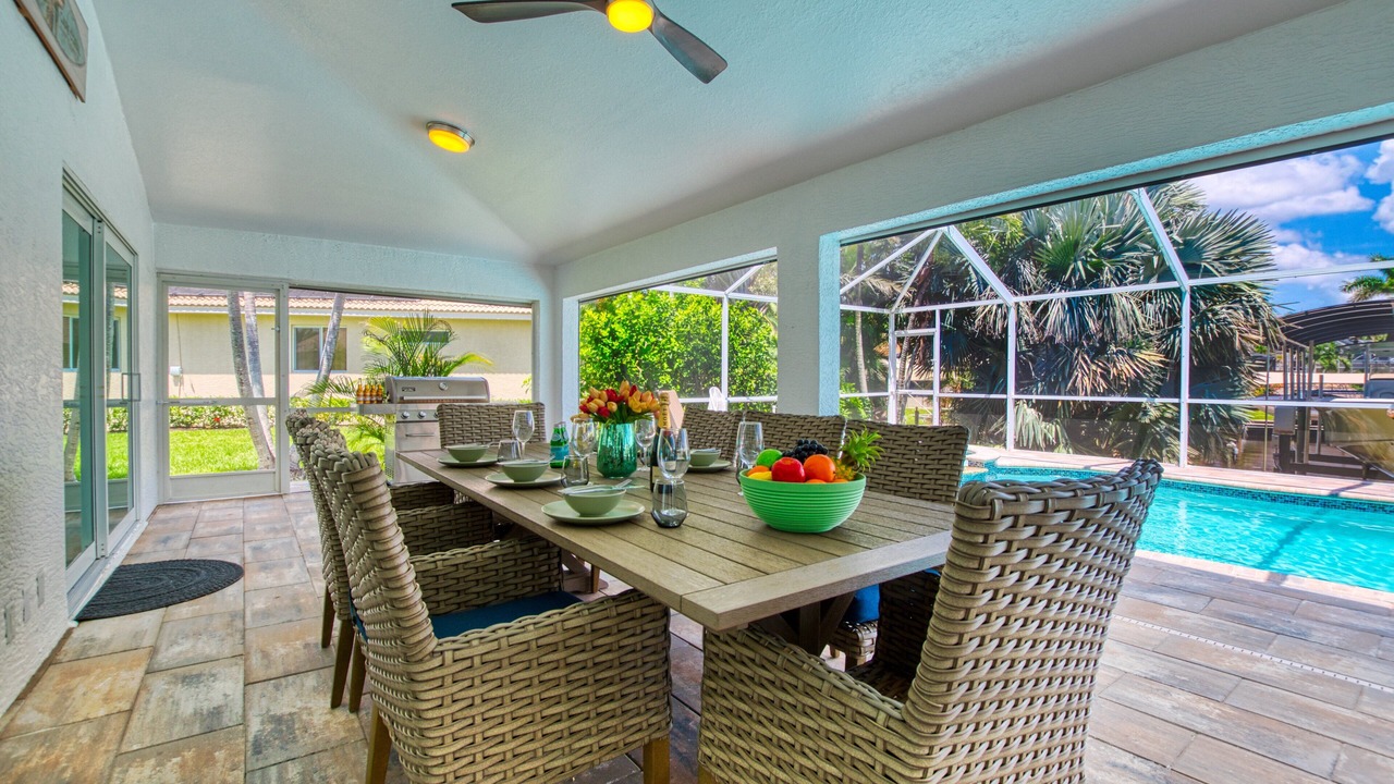 Photo of Outdoor in Pelican