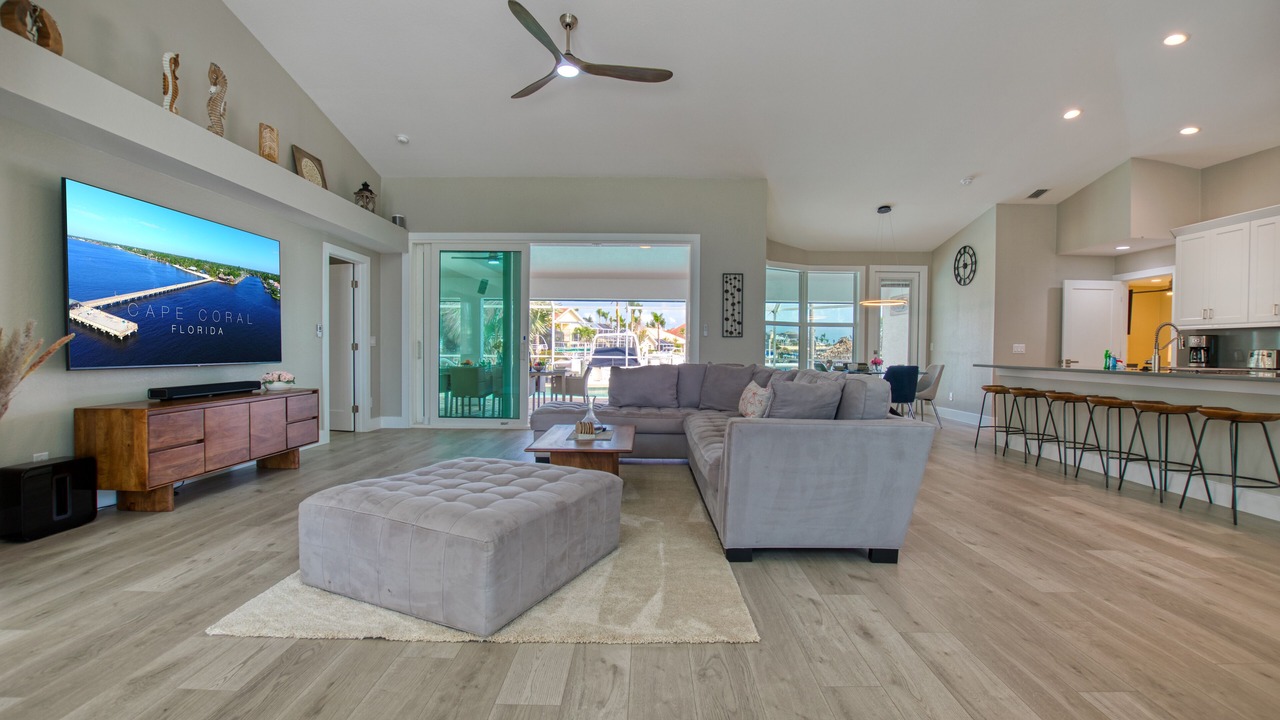 Photo of Livingroom in Pelican
