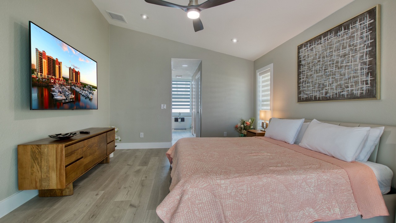 Photo of Bedroom in Pelican