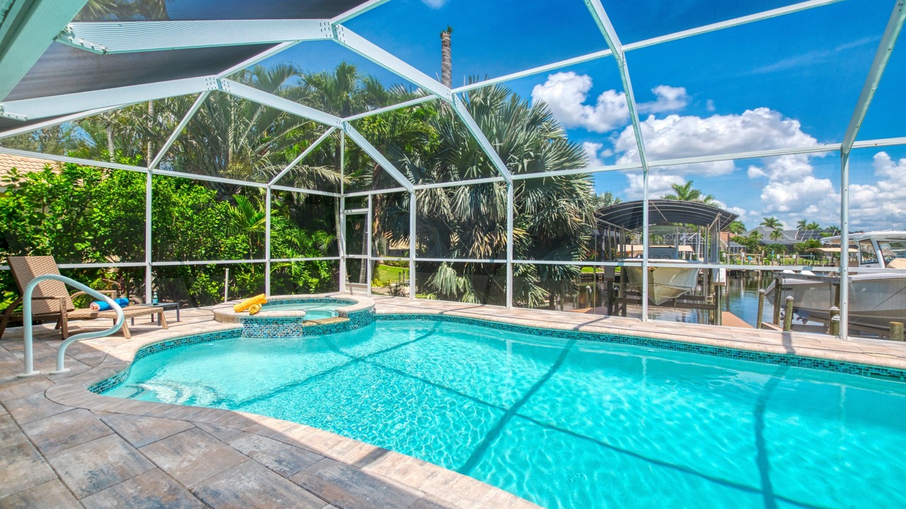 Photo of Outdoor in Pelican