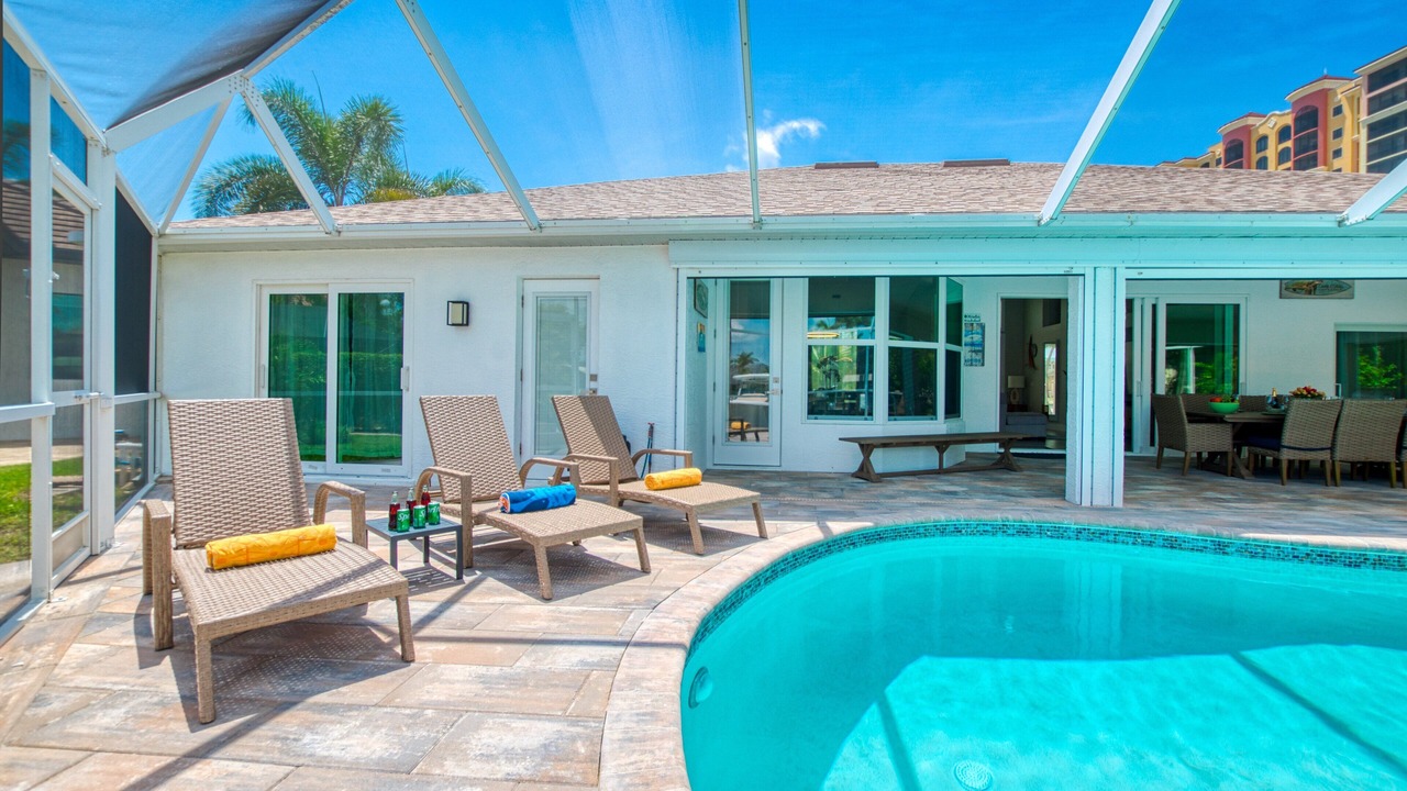 Photo of Outdoor in Pelican