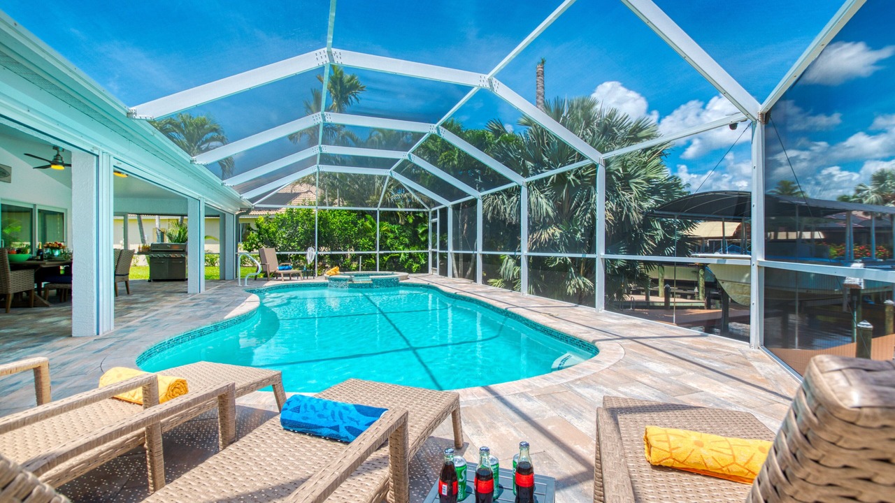 Photo of Outdoor in Pelican