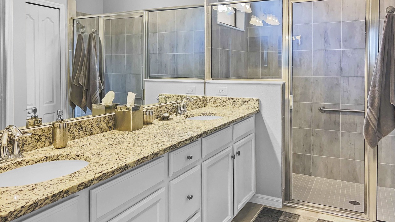 Photo of Bathroom in Biggar