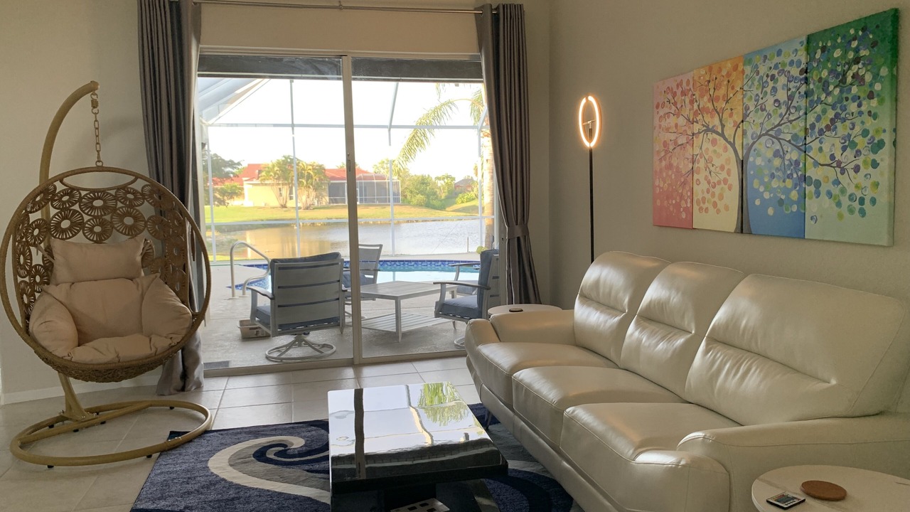 Photo of Livingroom in Bonita Springs