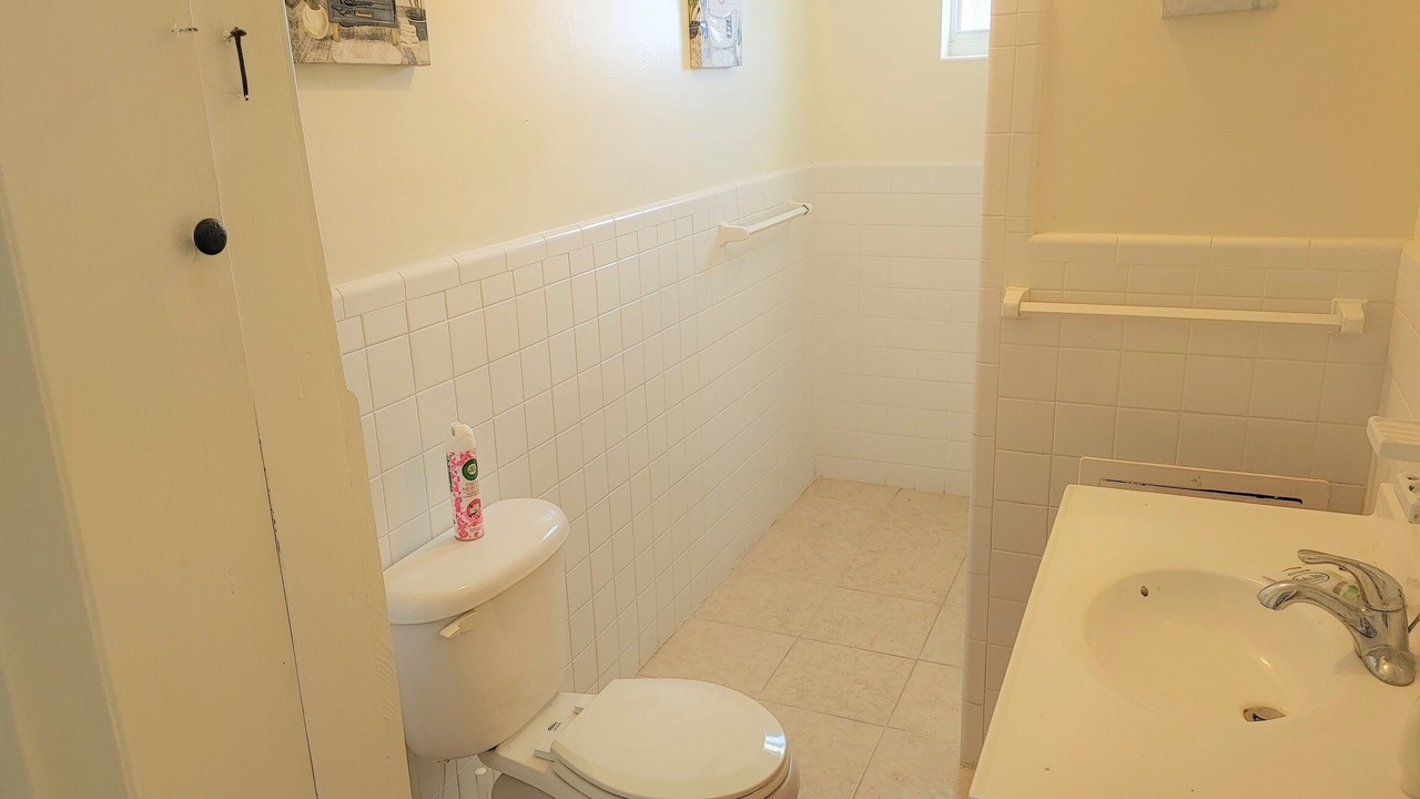 Photo of Bathroom in Melbourne Beach
