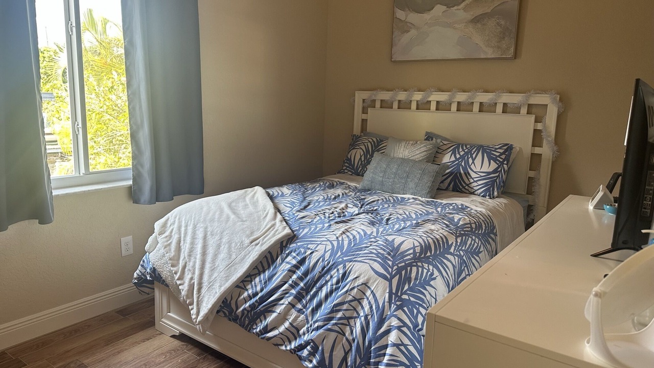 Photo of Bedroom in Manatee Bay