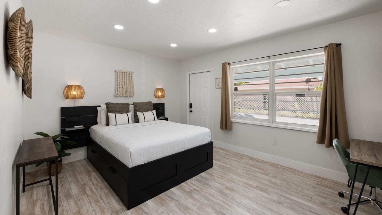 Photo of Bedroom in Northeast Miami