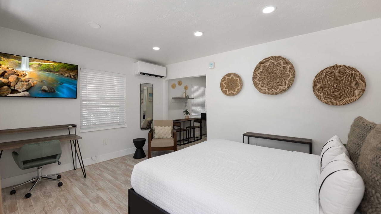Photo of Bedroom in Northeast Miami