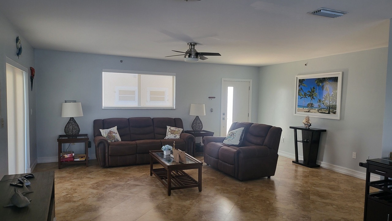 Photo of Livingroom in Sunrise Point