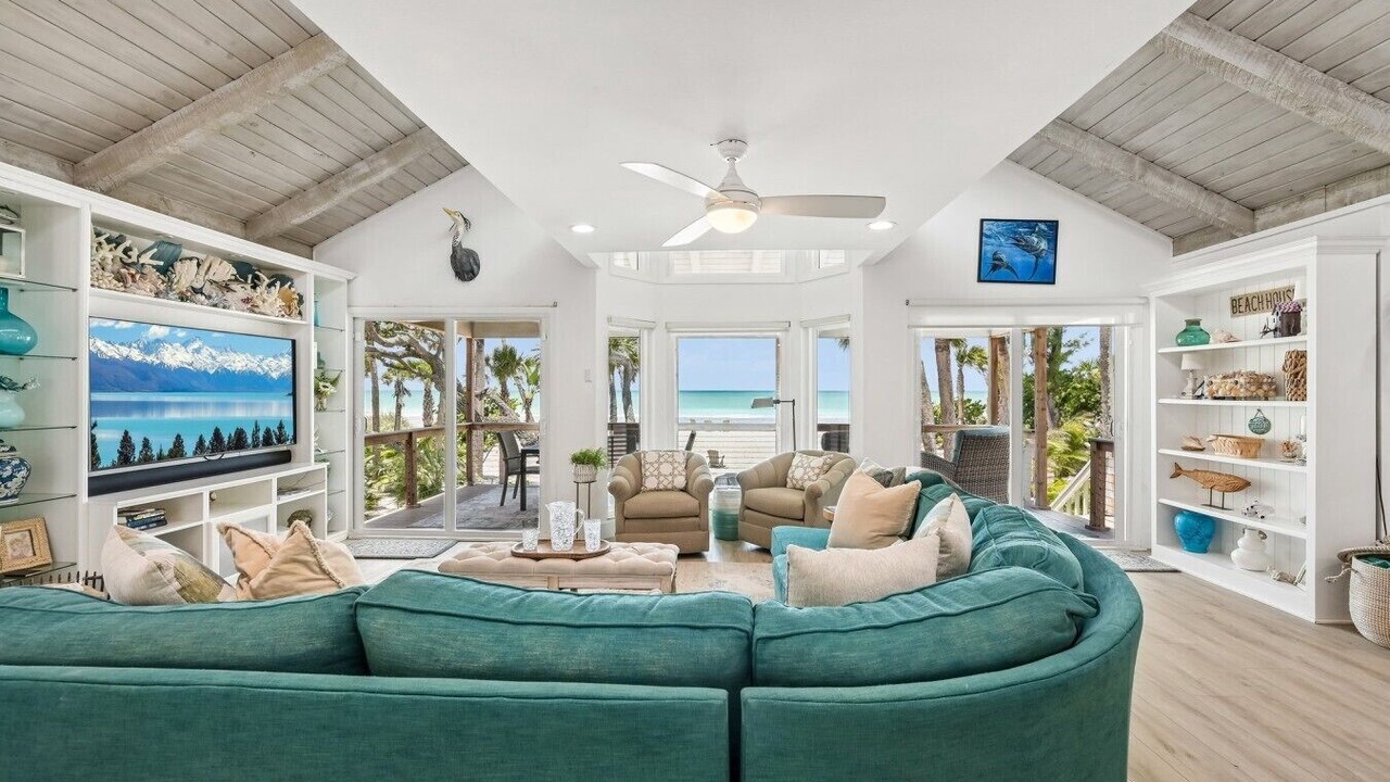 Photo of Livingroom in Englewood