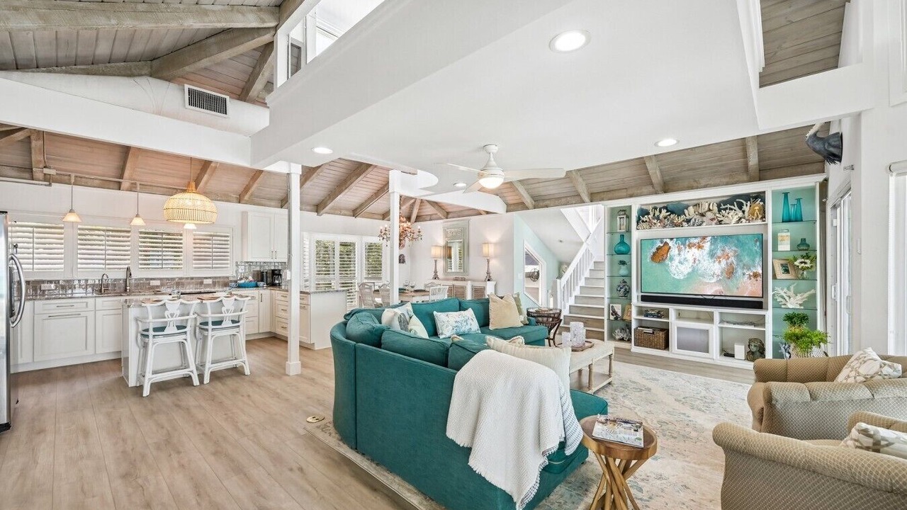 Photo of Livingroom in Englewood