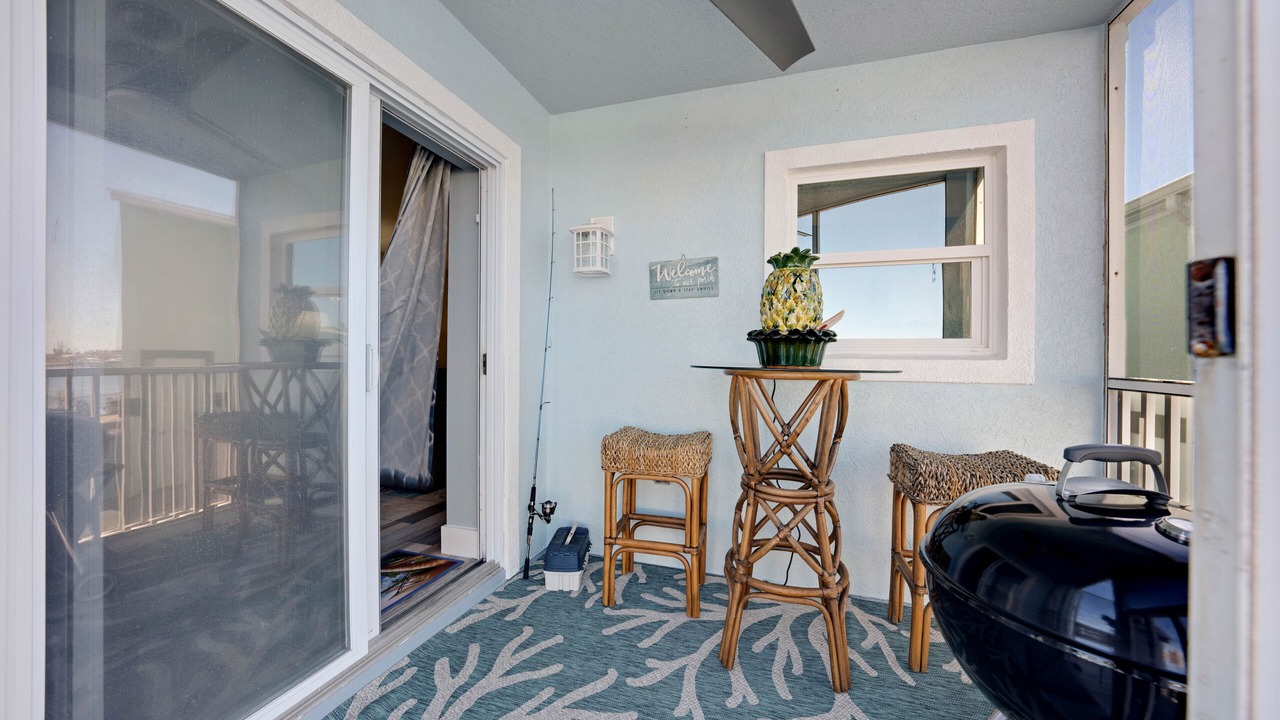 Photo of Patio Balcony in Hutchinson Island South