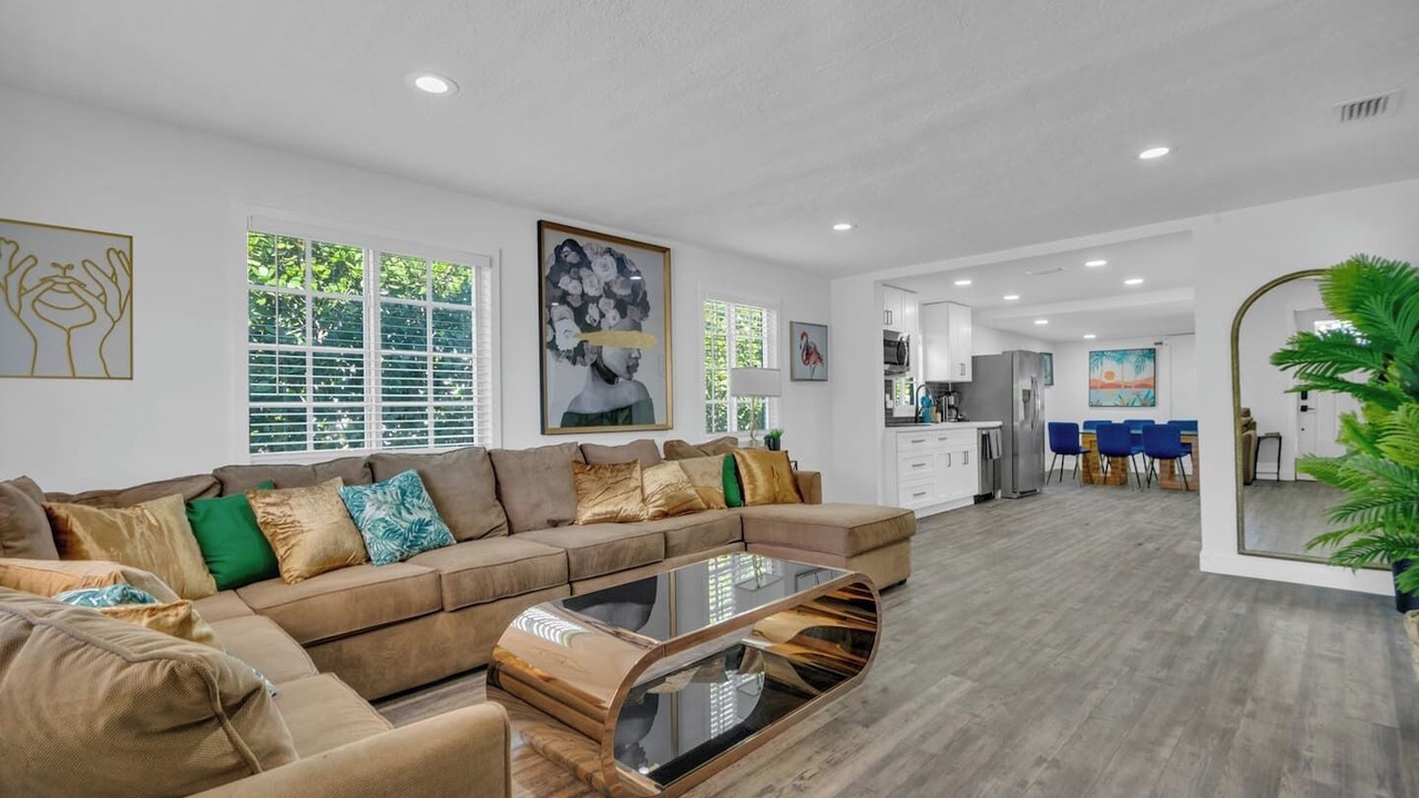 Photo of Livingroom in Allapattah