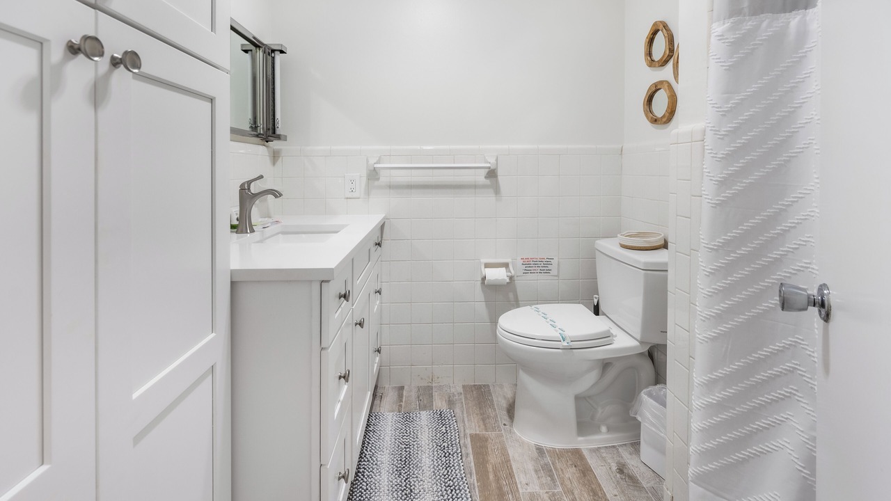 Photo of Bathroom in Isles of Capri