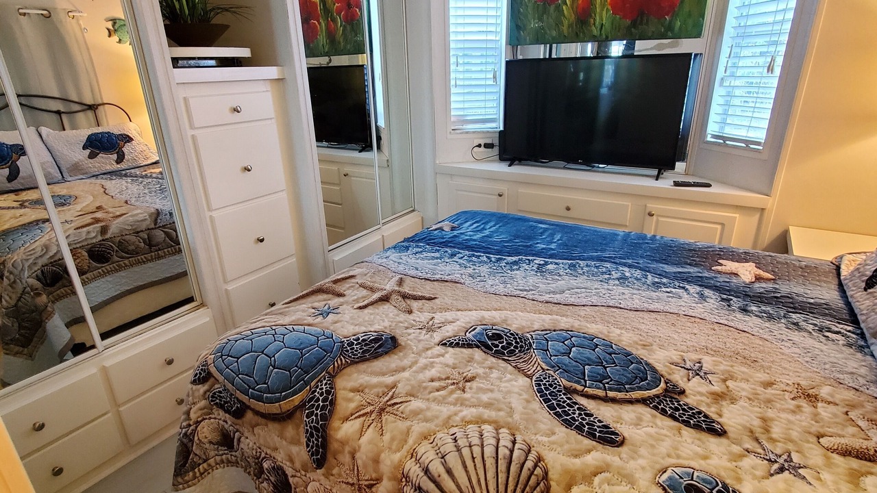 Photo of Bedroom in Imperial Golf Estates