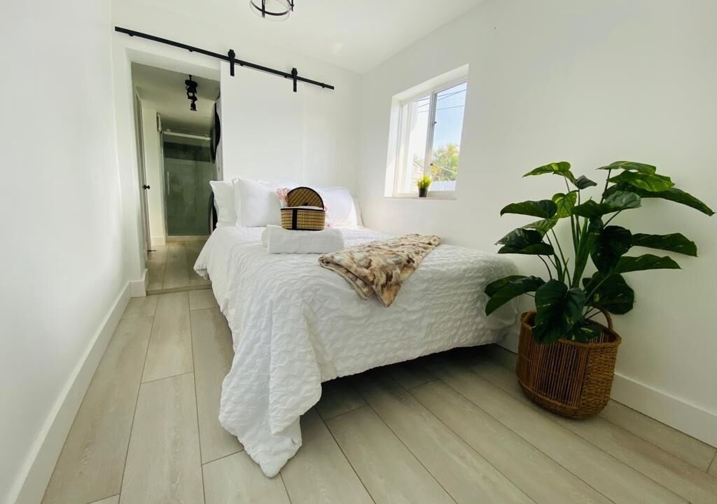 Photo of Bedroom in Hialeah
