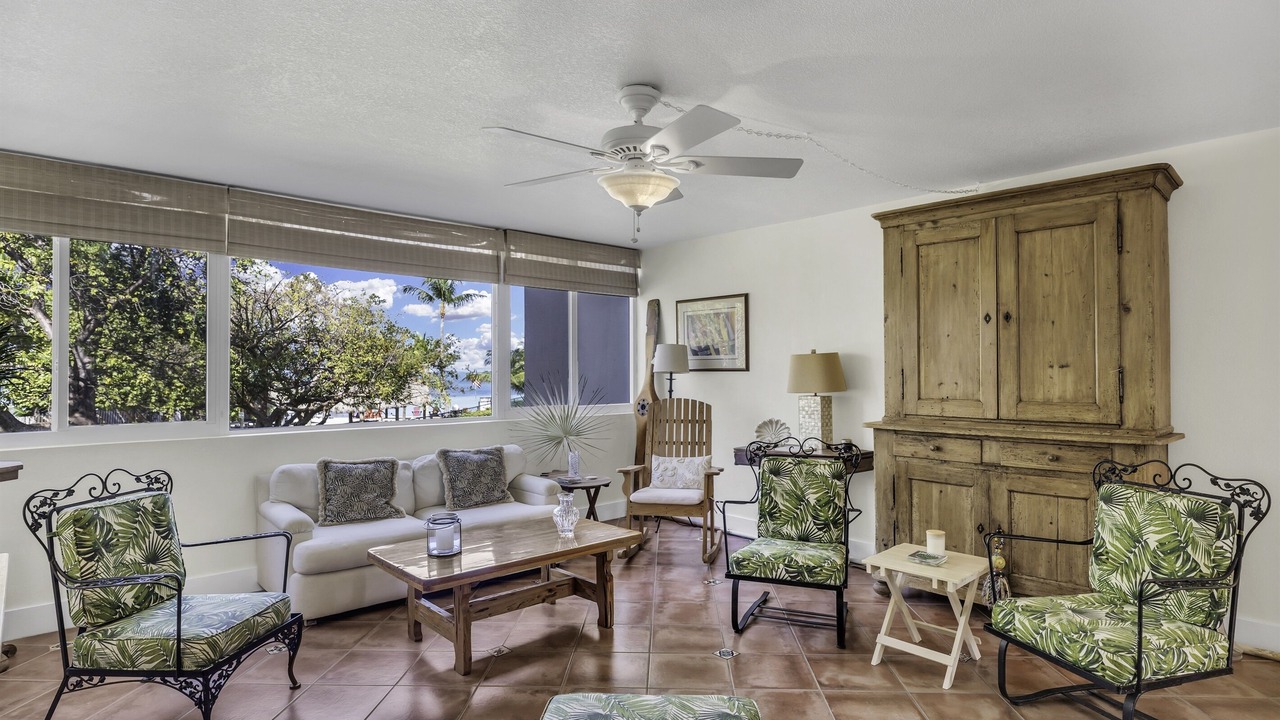 Photo of Livingroom in Lower Matecumbe Key