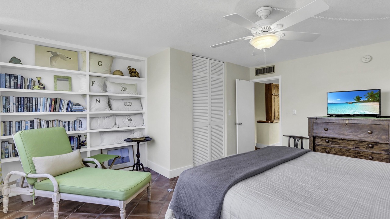 Photo of Bedroom in Lower Matecumbe Key