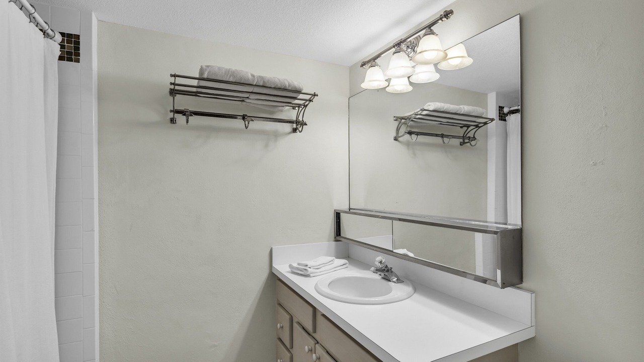 Photo of Bathroom in Lower Matecumbe Key
