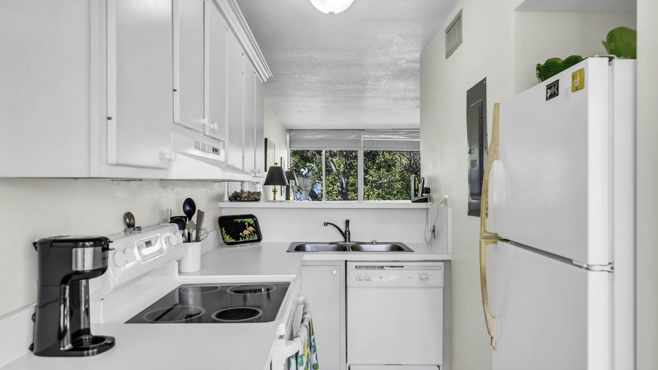 Photo of Kitchen in Lower Matecumbe Key