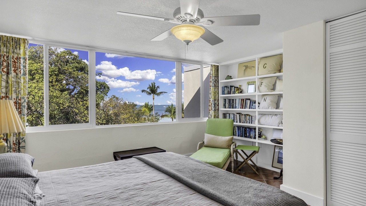 Photo of Bedroom in Lower Matecumbe Key