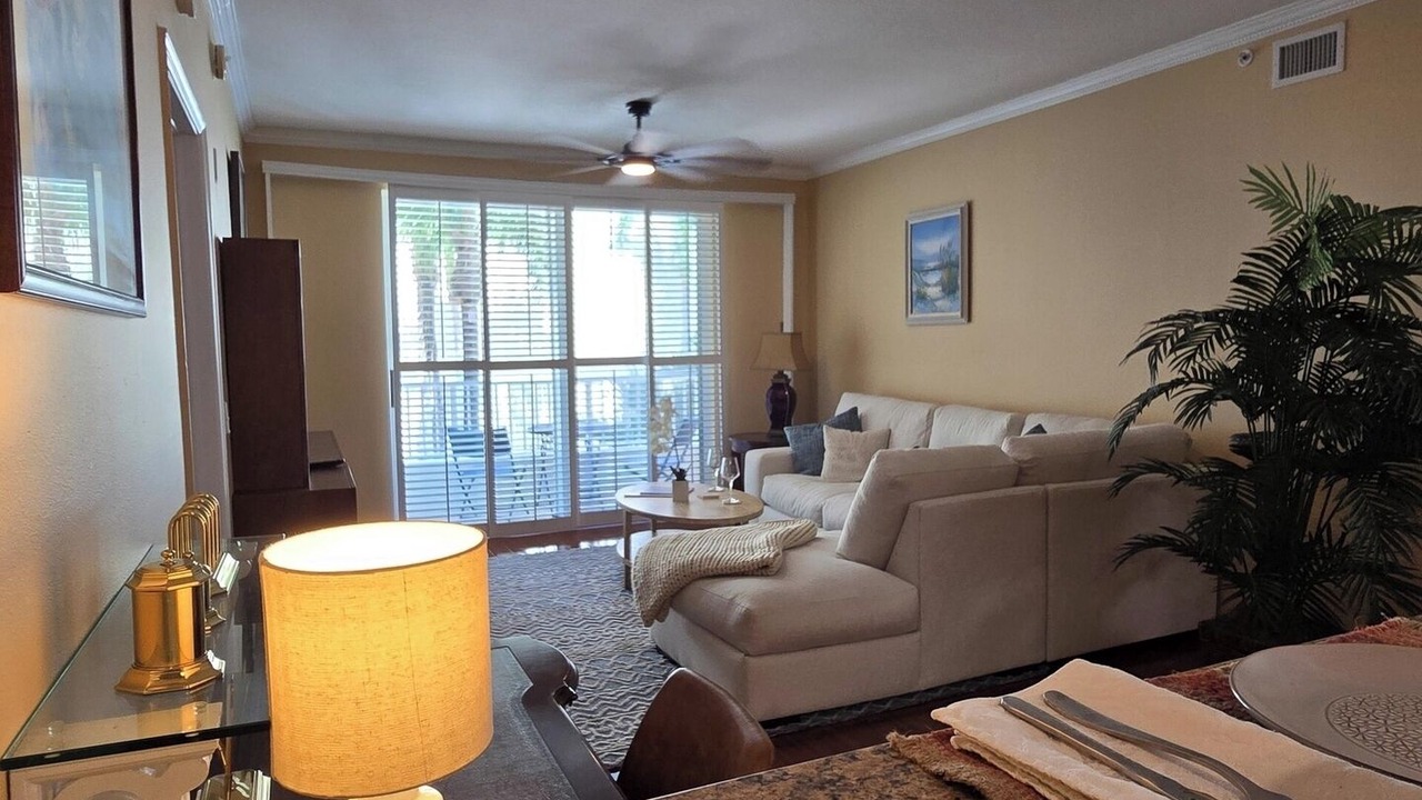 Photo of Bedroom in East Ocean Ave