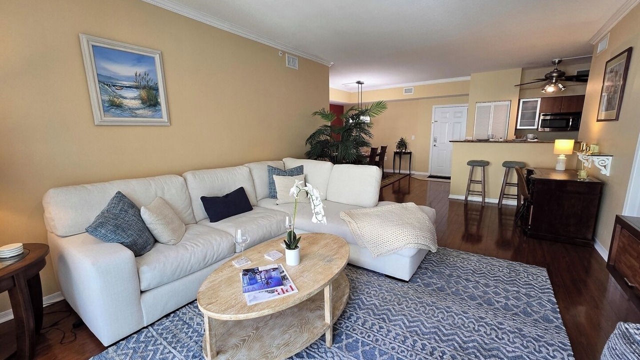 Photo of Bedroom in East Ocean Ave